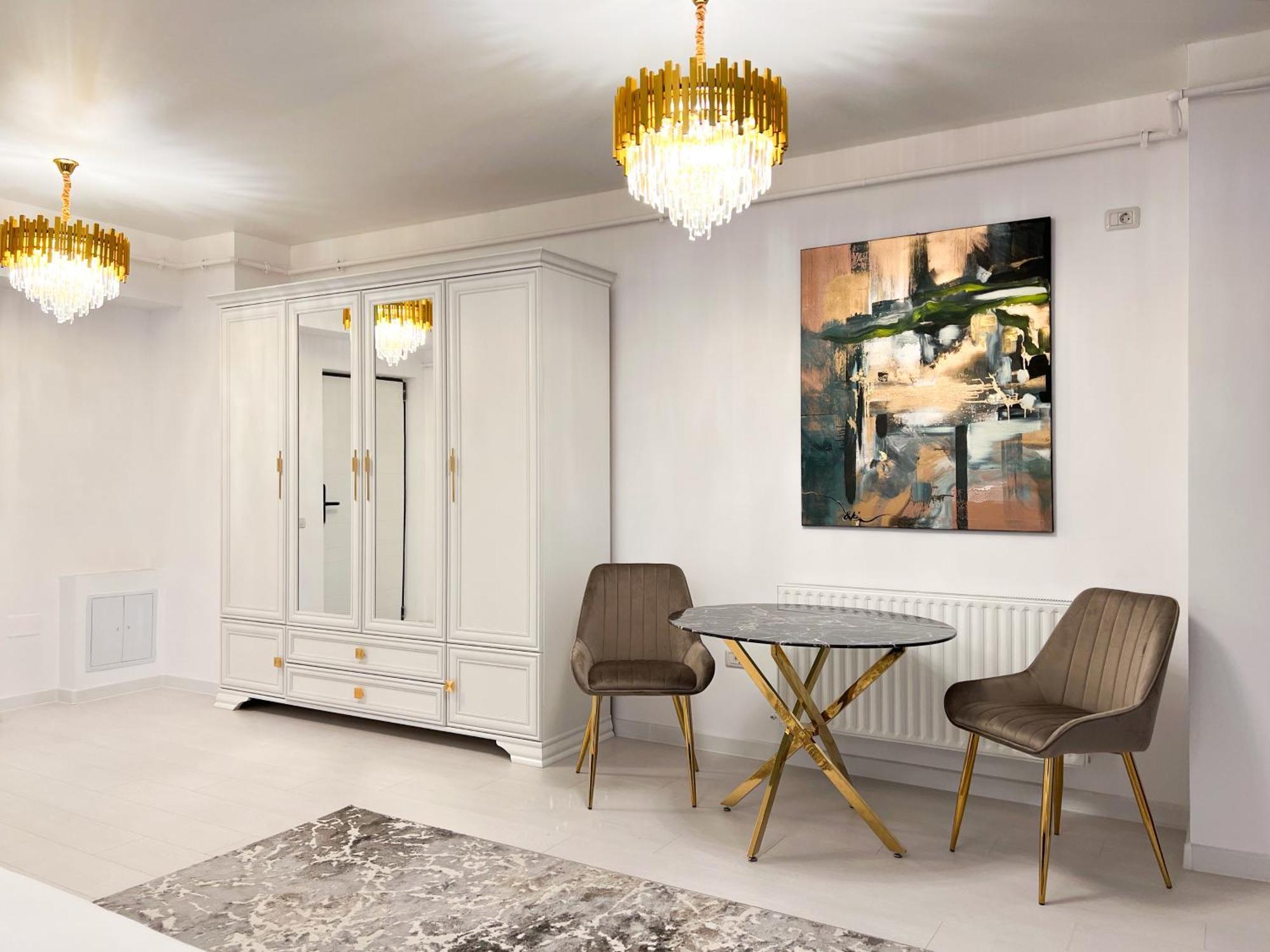 Happy Studio By Rh Living Bukarest Eksteriør billede