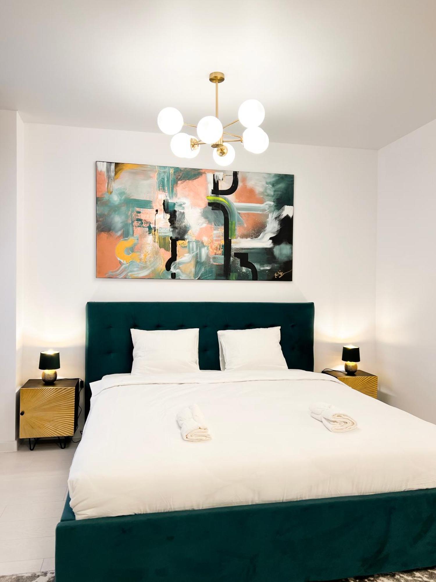 Happy Studio By Rh Living Bukarest Eksteriør billede
